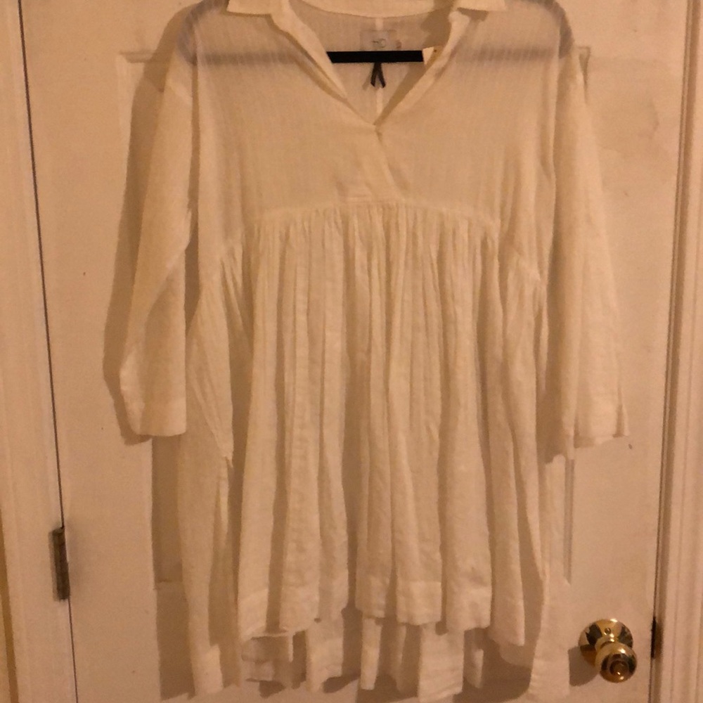 3/4 length flowy top